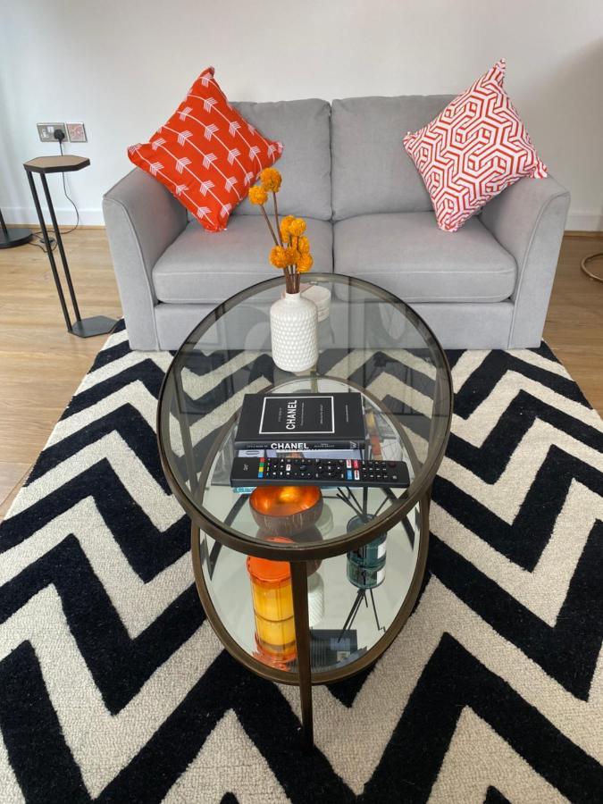 Central Leeds Townhouse With Private Roof Garden Sleeps 4 מראה חיצוני תמונה